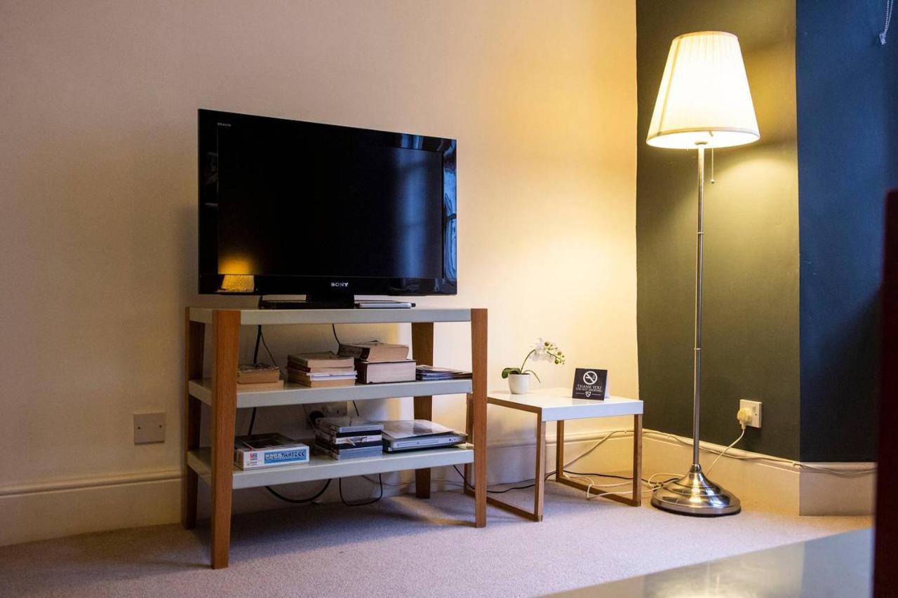 Joivy Charming Apt Close To City Centre Edinburg Exteriör bild