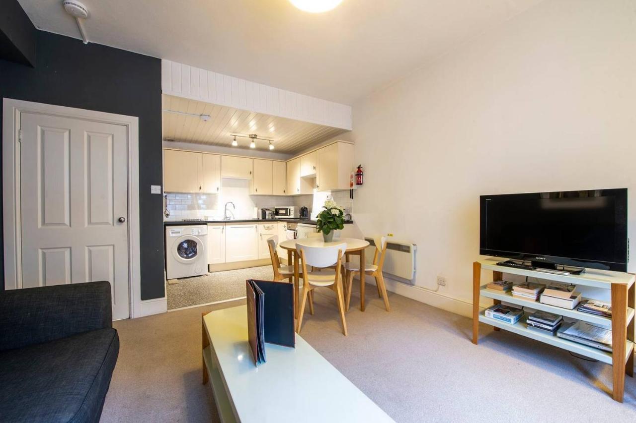 Joivy Charming Apt Close To City Centre Edinburg Exteriör bild